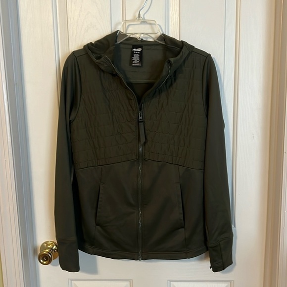 Avis fleece lightweight puffer jacket. Size M (8-10). Zip front, 2 slip pockets - Picture 1 of 10